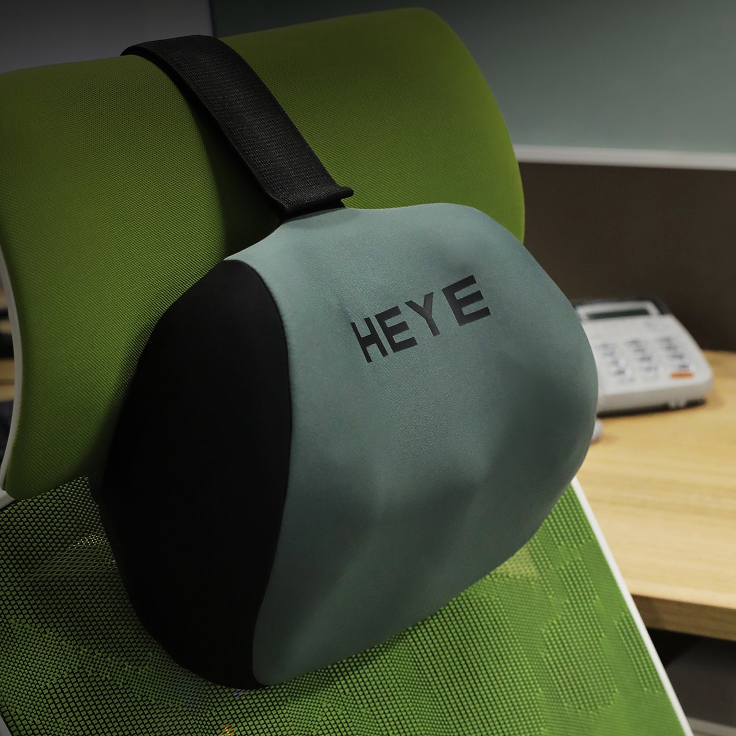 HeyeHealth Magnetic Headrest Cushion Neck Pillow for Car and Office